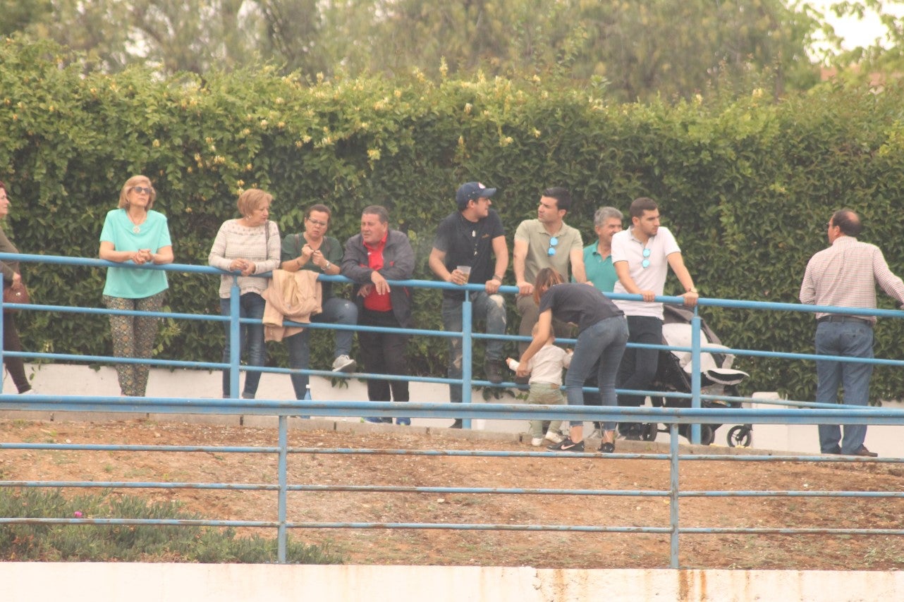 Algunas imágenes del último encuentro de liga de Tercera División disputado en la Ciudad Deportiva de Olivenza y que acabó 3-1 (19-05-2019)