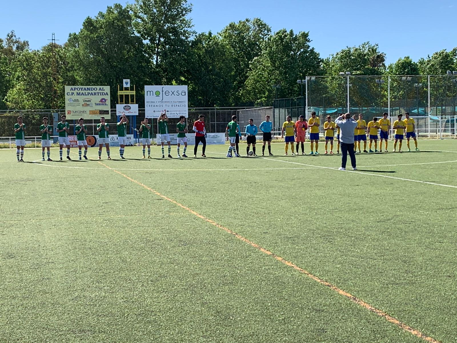 Algunas imágenes del encuentro de ida de la eliminatoria de ascenso a Primera División Extremeña Juvenil, disputado en el Campo Vicente del Bosque de Malpartida de Cáceres y que acabó 1-2 (18-05-2019)