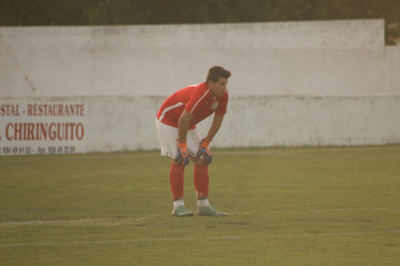 Imágenes del encuentro de vuelta de la eliminatoria de ascenso a Primera División Juvenil Extremeña que se disputó en el Municipal de San Roque y que terminó 4-3, certificándose el ascenso valverdeño (24-05-2019)