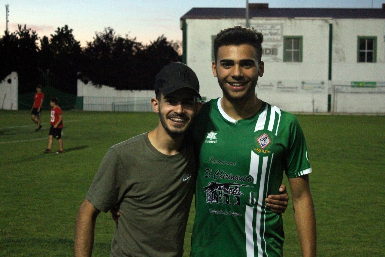Imágenes del encuentro de vuelta de la eliminatoria de ascenso a Primera División Juvenil Extremeña que se disputó en el Municipal de San Roque y que terminó 4-3, certificándose el ascenso valverdeño (24-05-2019)