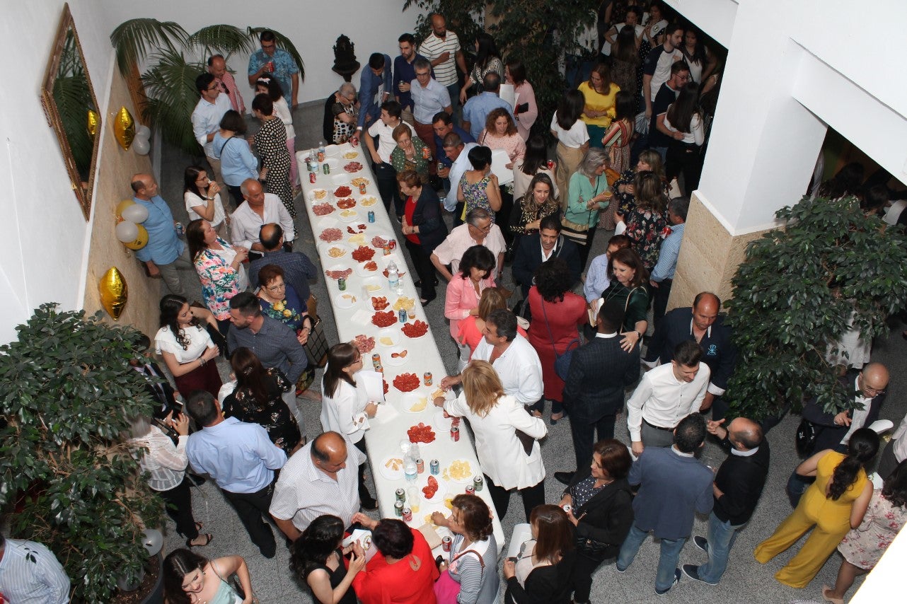 Algunas imágenes de la graduación del IES 'Campos de San Roque' celebrada en la Casa de la Cultura (07-06-2019)