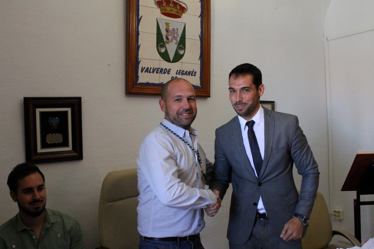 Imágenes del acto de investidura de Manuel Borrego como nuevo alcalde del Ayuntamiento de Valverde de Leganés (15-06-2019)