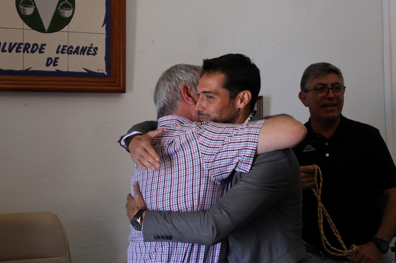 Imágenes del acto de investidura de Manuel Borrego como nuevo alcalde del Ayuntamiento de Valverde de Leganés (15-06-2019)