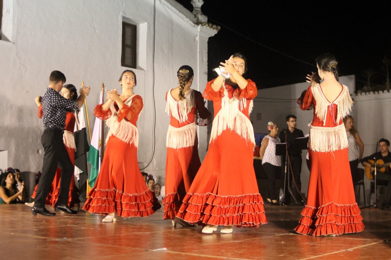 Algunas imágenes del Festival Folklórico Infantil con la participación de los Coros y Danzas de Valverde y de Torrox (06-08-2019)
