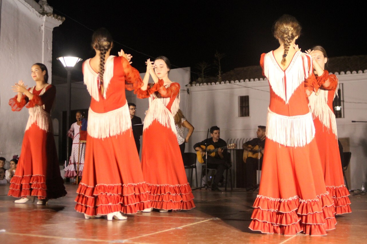 Algunas imágenes del Festival Folklórico Infantil con la participación de los Coros y Danzas de Valverde y de Torrox (06-08-2019)