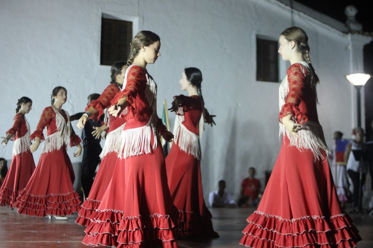 Algunas imágenes del Festival Folklórico Infantil con la participación de los Coros y Danzas de Valverde y de Torrox (06-08-2019)