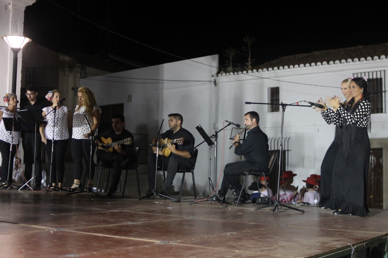 Algunas imágenes del Festival Folklórico Infantil con la participación de los Coros y Danzas de Valverde y de Torrox (06-08-2019)