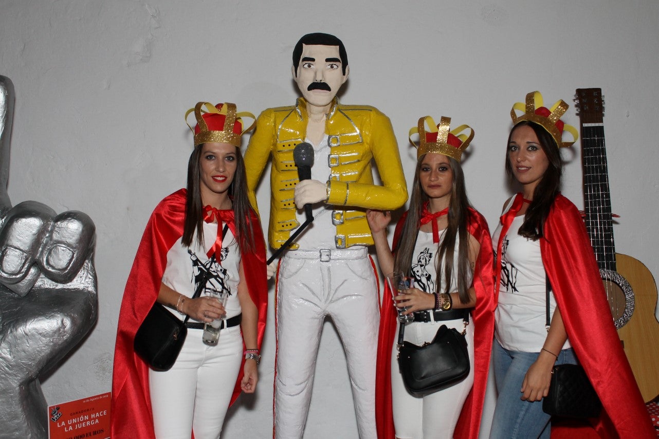 Algunas imágenes de la fiesta de 'Los Bartolos' celebrada en la plaza de la Constitución y sus alrededores (10-08-2019)