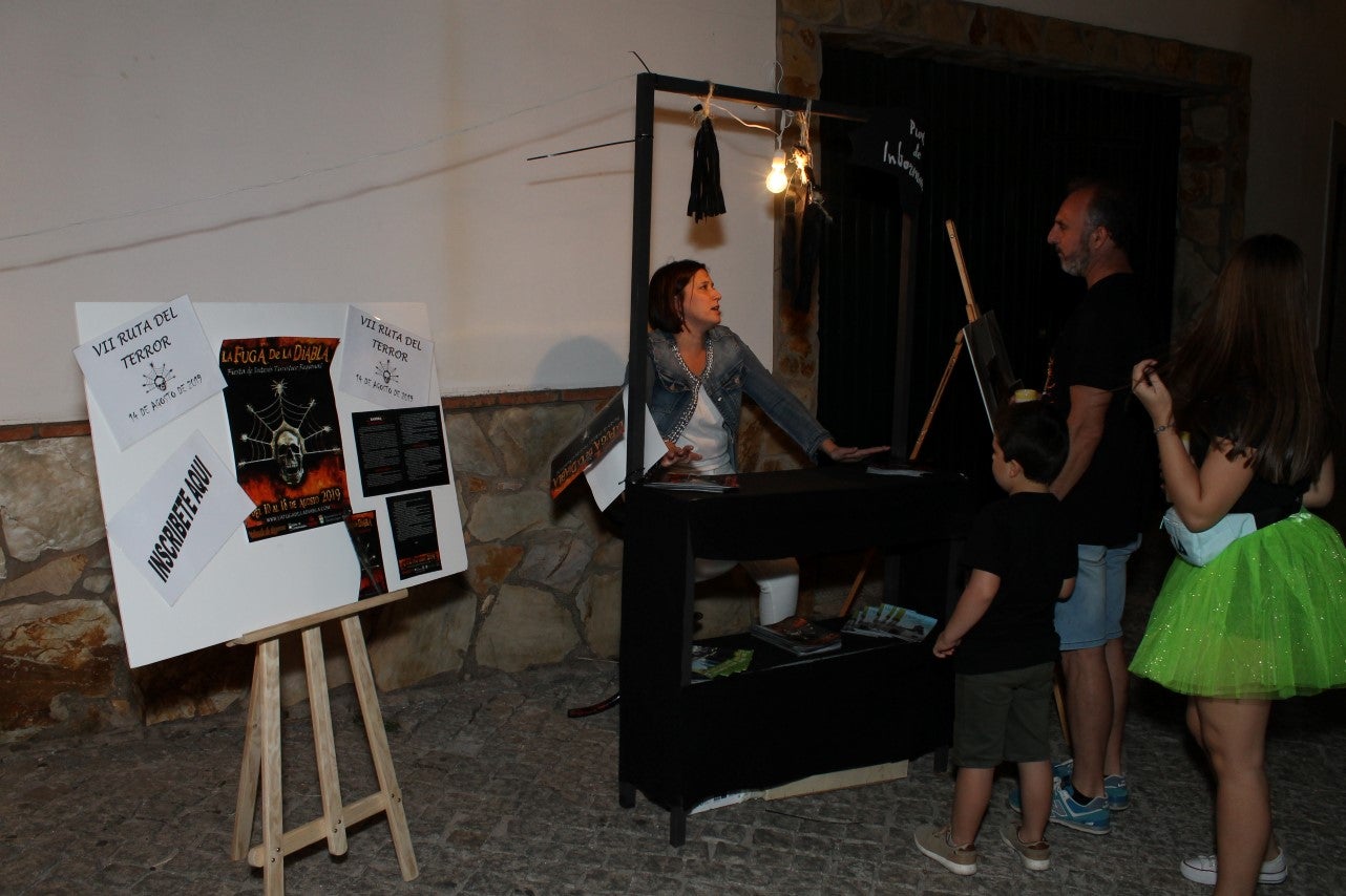 Algunas imágenes de la fiesta de 'Los Bartolos' celebrada en la plaza de la Constitución y sus alrededores (10-08-2019)