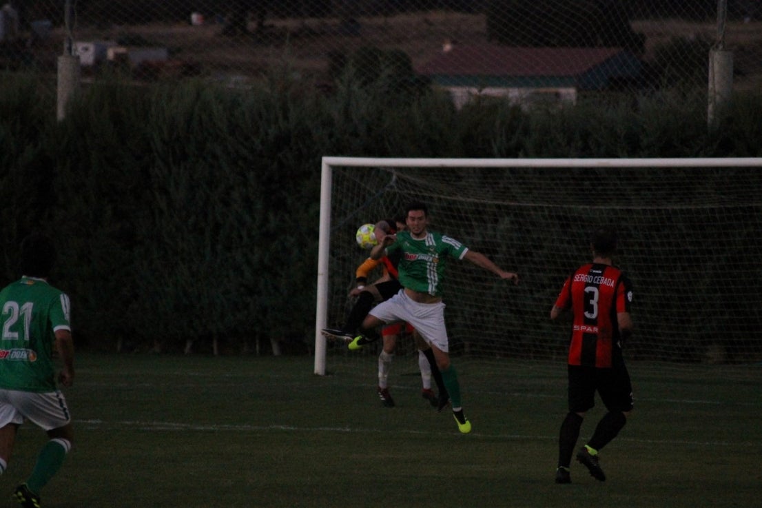 Algunas imágenes del encuentro de cuartos de la Copa Federación entre el Racing Valverdeño y el Llerenense que finalizó con 3-0 (11-08-2019)