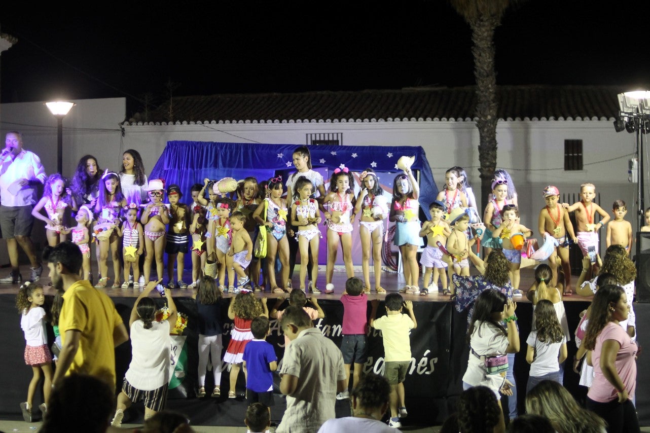 Imágenes del desfile infantil 2019 que tuvo lugar en la plaza de la Constitución (08-08-2019)