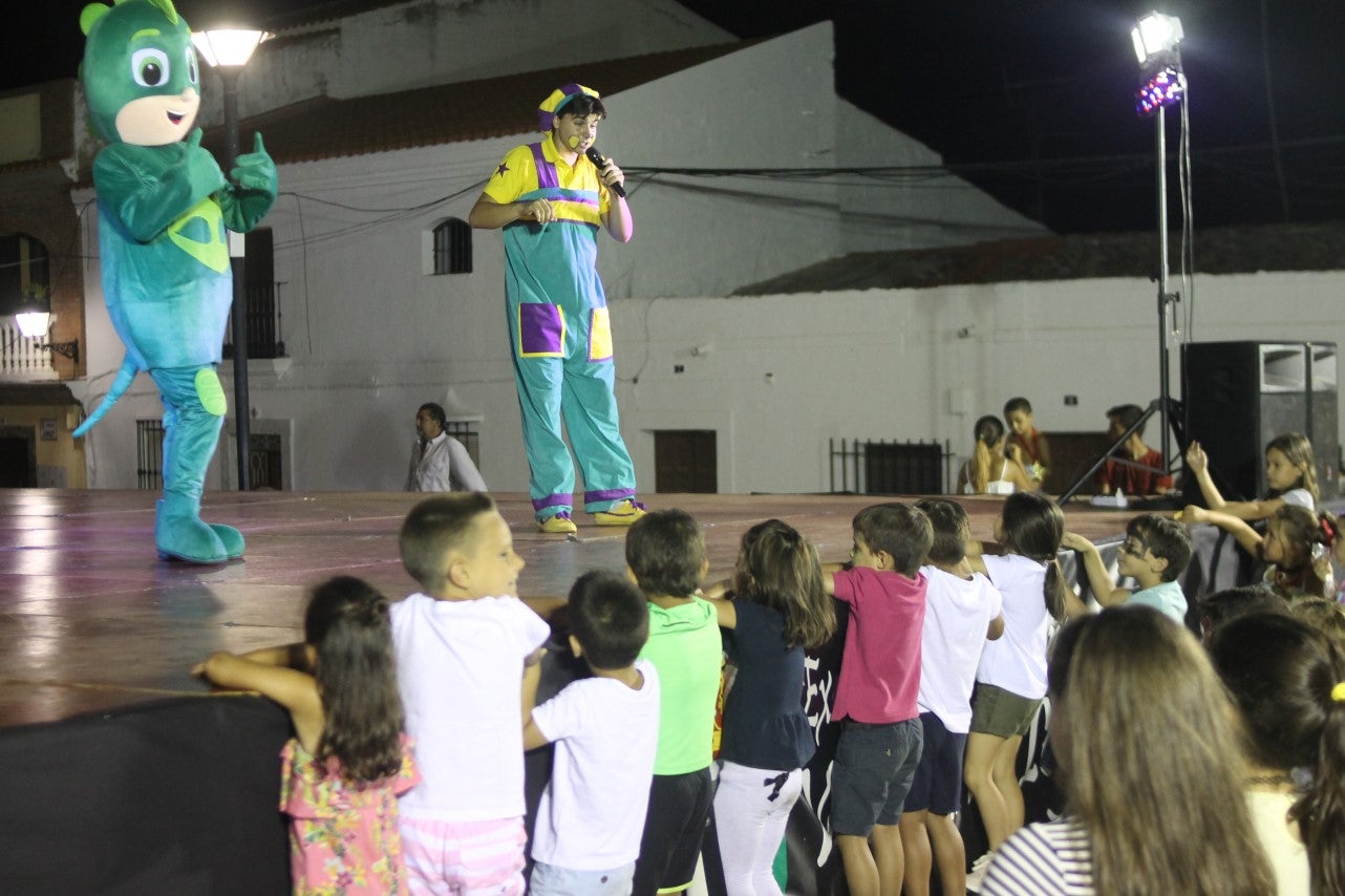 Imágenes del desfile infantil 2019 que tuvo lugar en la plaza de la Constitución (08-08-2019)