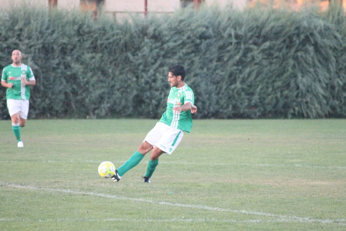 Imágenes del XLVII Trofeo de Piedra Aguda disputado entre el Racing Valverdeño y el Aceuchal, en el Municipal de San Roque y que acabó con victoria local por 4-2 (14-08-2019)