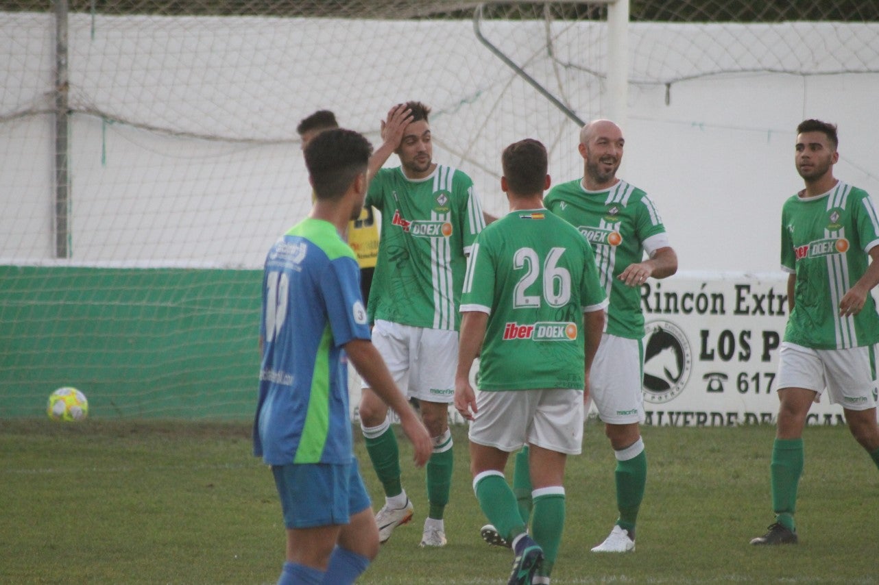 Imágenes del XLVII Trofeo de Piedra Aguda disputado entre el Racing Valverdeño y el Aceuchal, en el Municipal de San Roque y que acabó con victoria local por 4-2 (14-08-2019)