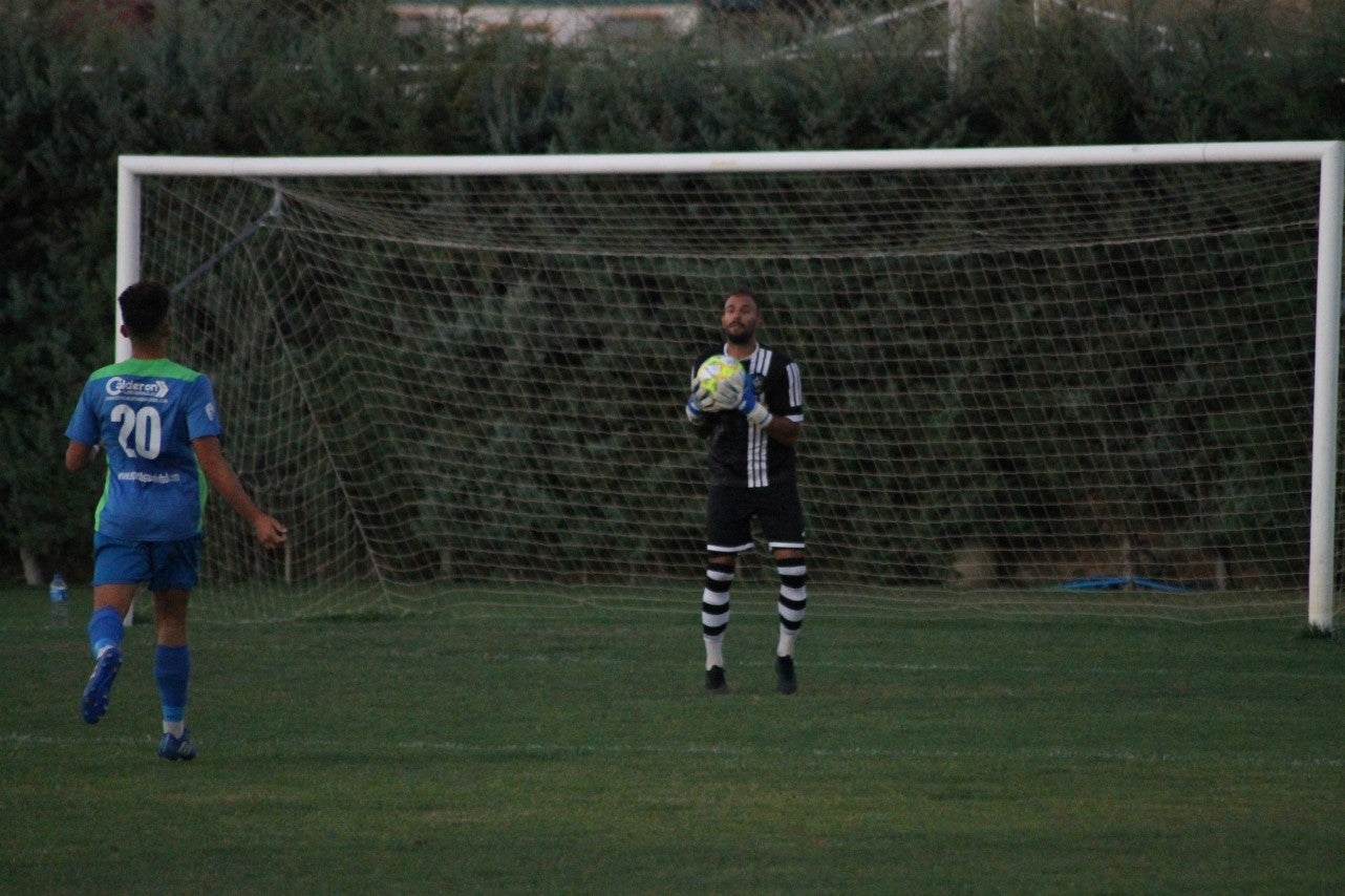 Imágenes del XLVII Trofeo de Piedra Aguda disputado entre el Racing Valverdeño y el Aceuchal, en el Municipal de San Roque y que acabó con victoria local por 4-2 (14-08-2019)