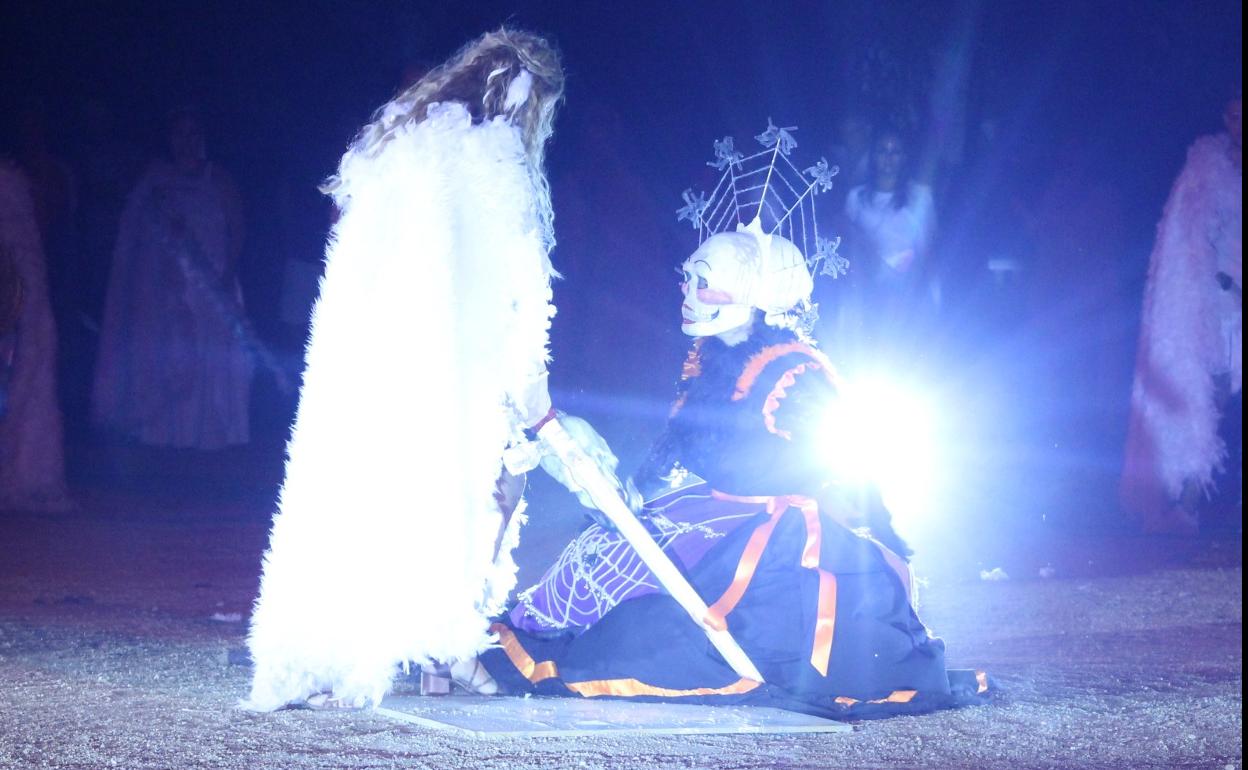 El Ángel del Bien vence a La Diabla