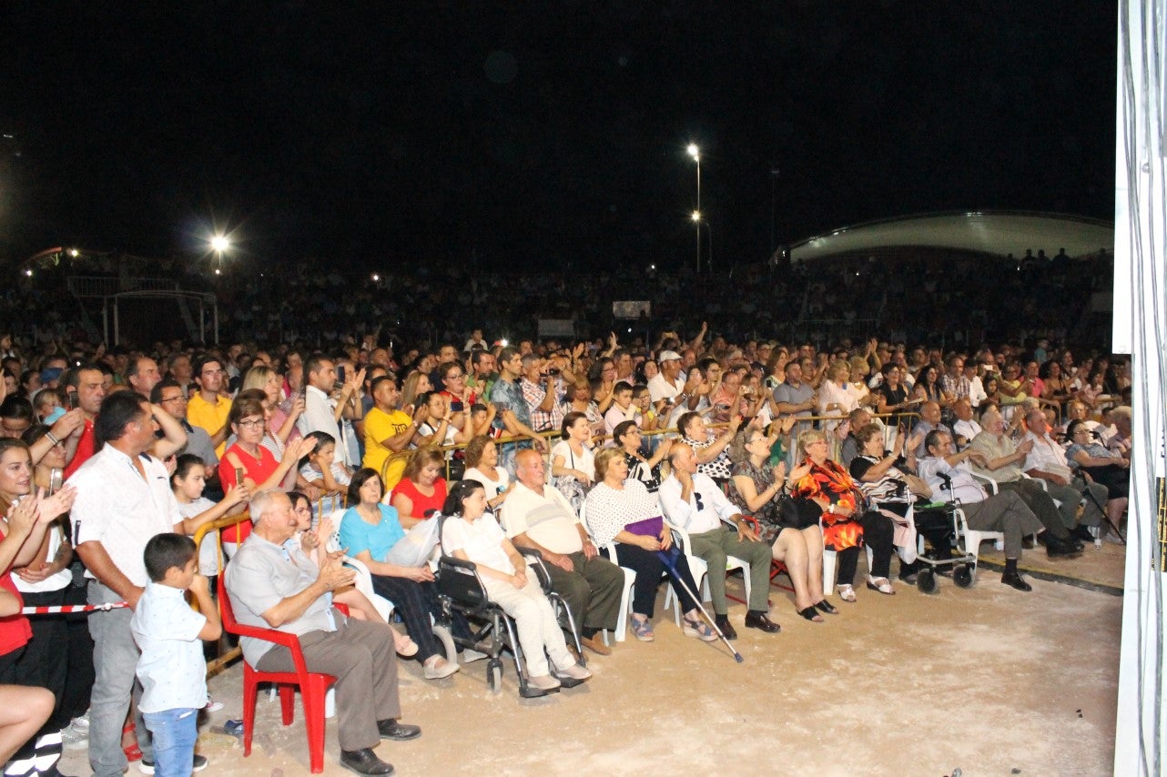 Algunas imágenes del viernes de las Ferias y Fiestas de San Bartolomé 2019 (23-08-2019)