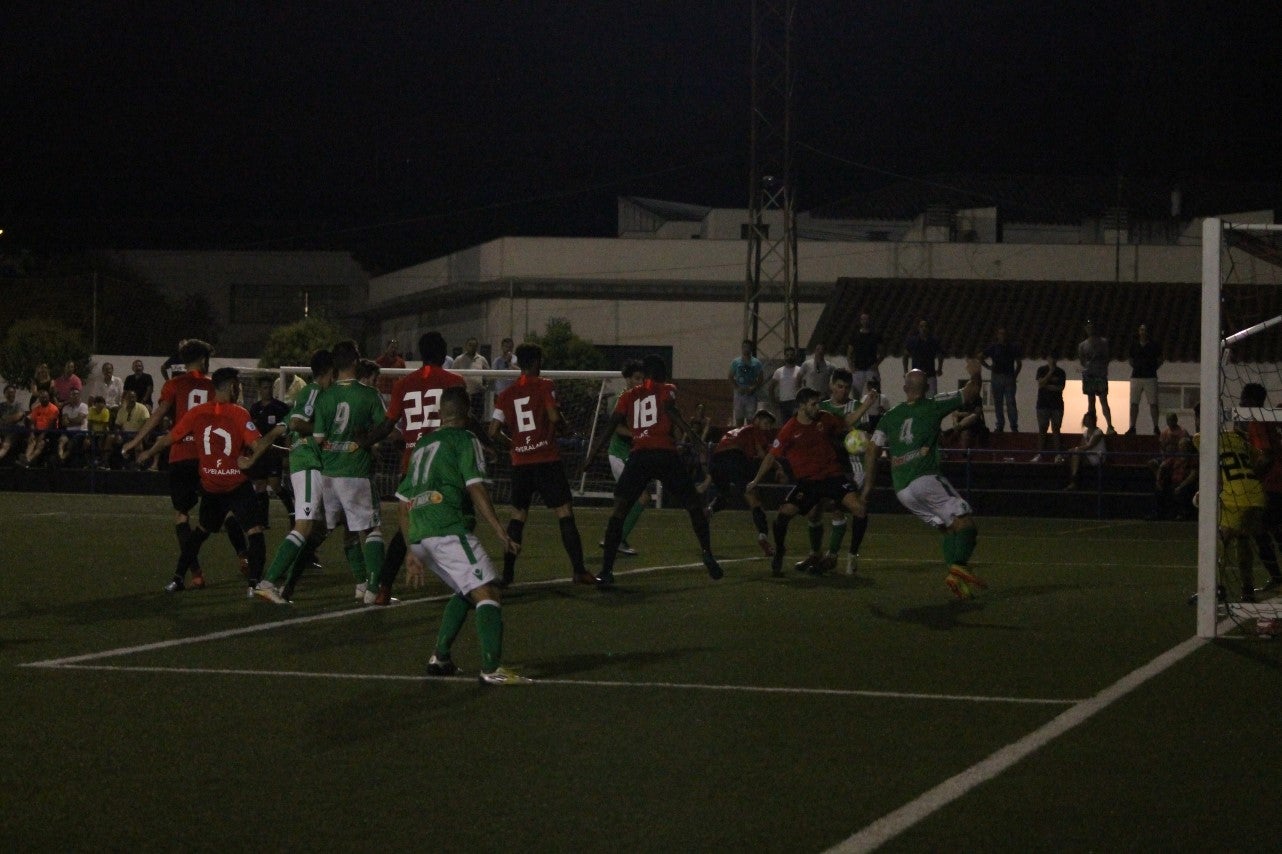 Algunas imágenes del encuentro de la segunda jornada de Tercera División disputado en el Emilio Macarro de Montijo y que terminó 2-1 (01-09-2019)