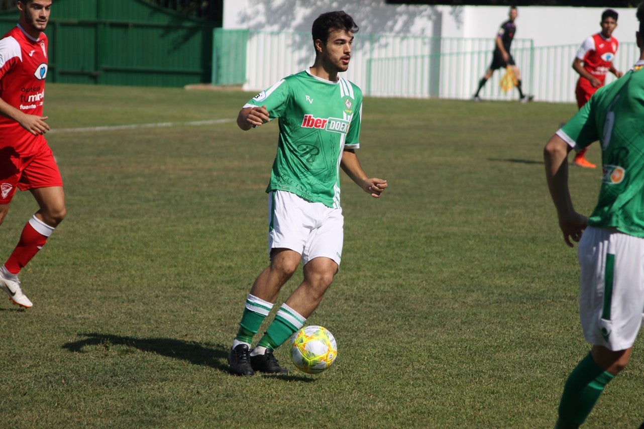 Algunas imágenes del encuentro de la tercera jornada de liga de Tercera División disputado en el Municipal de San Roque y que acabó 2-5 (08-09-2019)