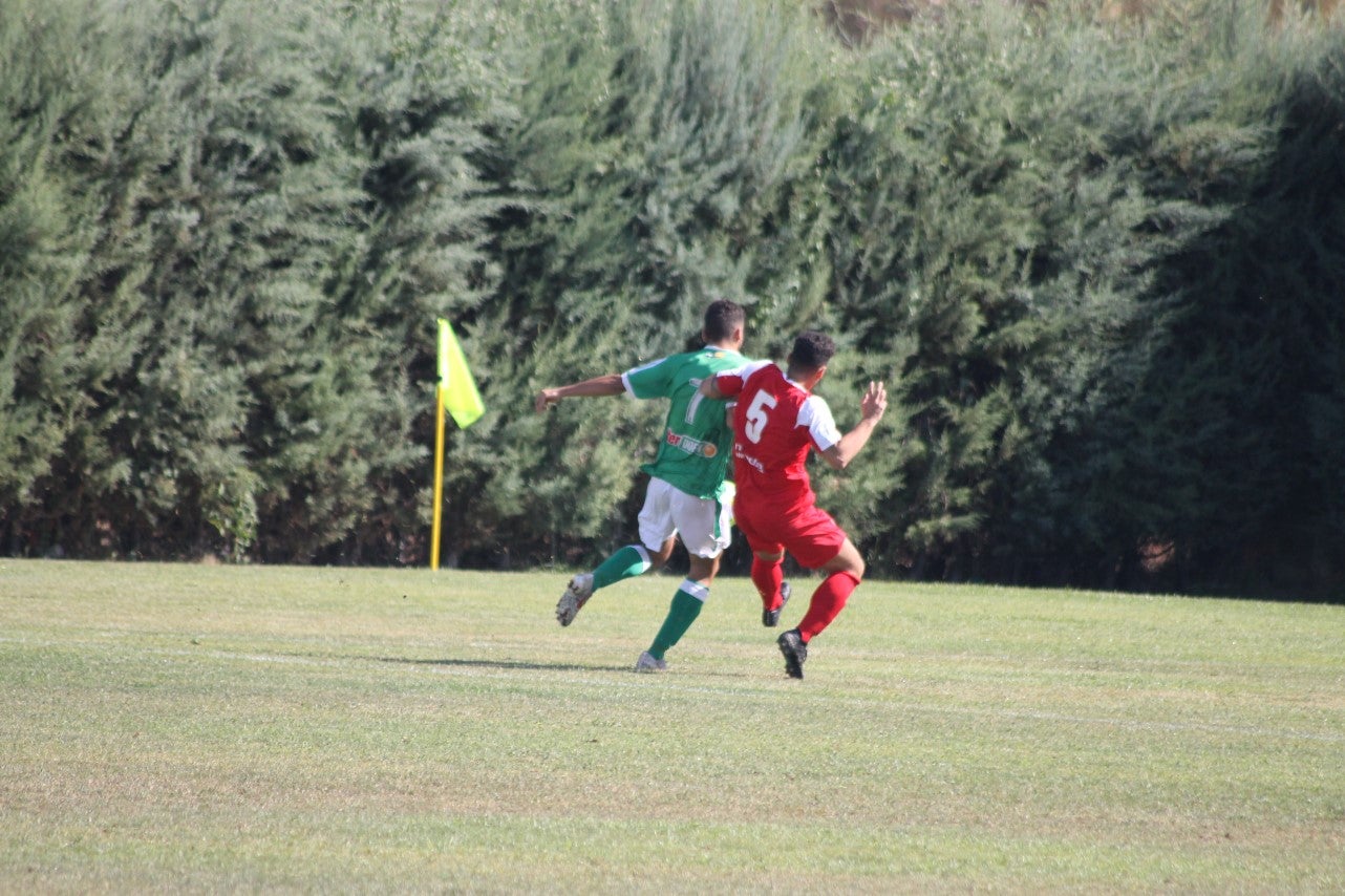 Algunas imágenes del encuentro de la tercera jornada de liga de Tercera División disputado en el Municipal de San Roque y que acabó 2-5 (08-09-2019)