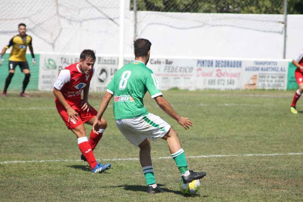 Algunas imágenes del encuentro de la tercera jornada de liga de Tercera División disputado en el Municipal de San Roque y que acabó 2-5 (08-09-2019)