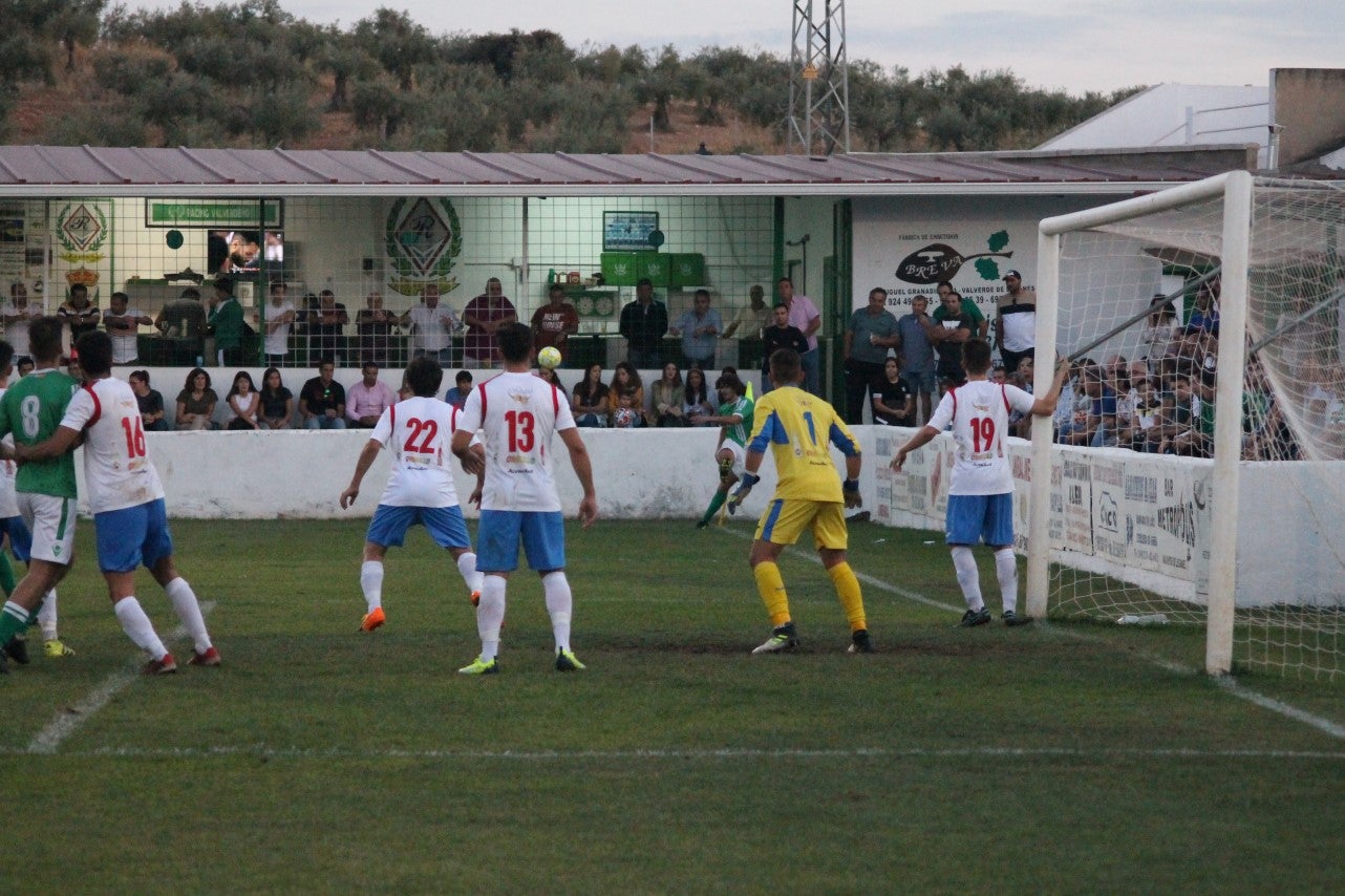 Algunas imágenes del encuentro de la quinta jornada de liga de Tercera División disputado en el Municipal de San Roque y que acabó en empate a cero. (22-09-2019)