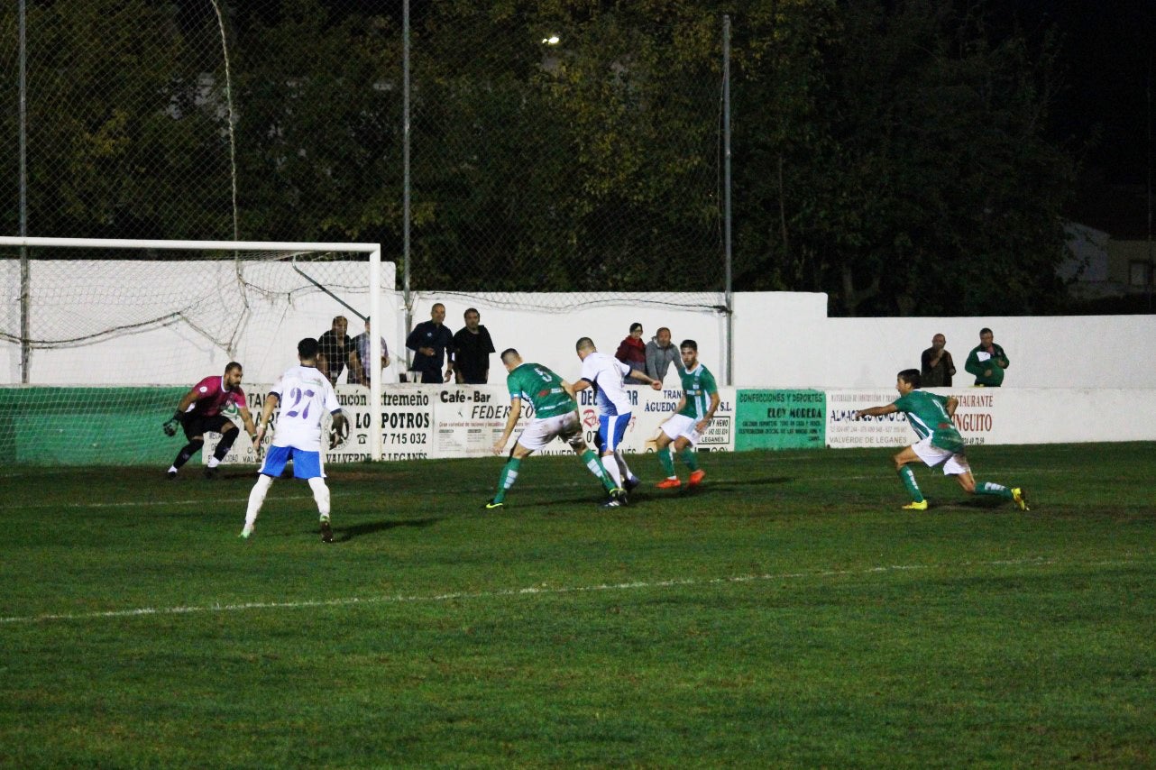 Fotos: Racing Valverdeño - Olivenza (II)