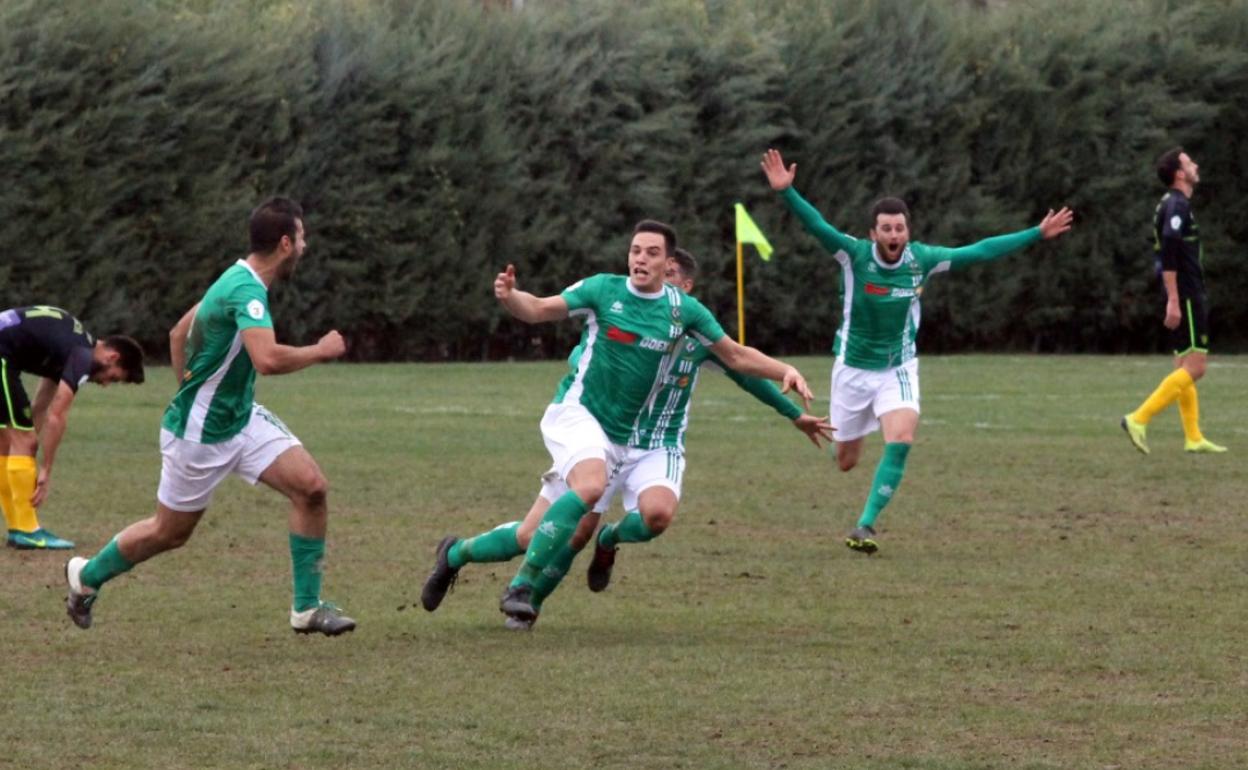 Celebración del gol de Jona, uno de los mejores de la jornada