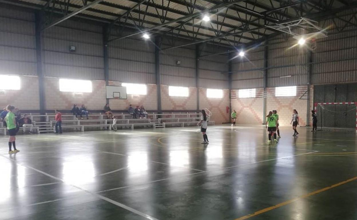 El equipo femenino endosa un 4-0 a Valencia del Ventoso