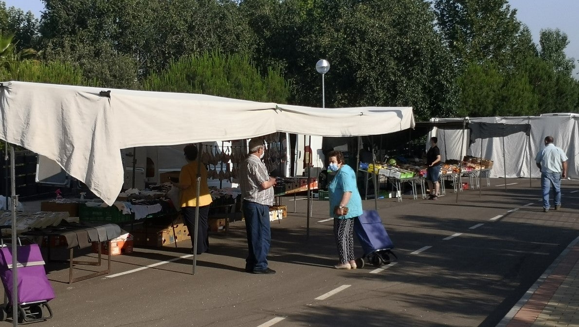 Fotos: Mercadillo de Valverde de Leganés