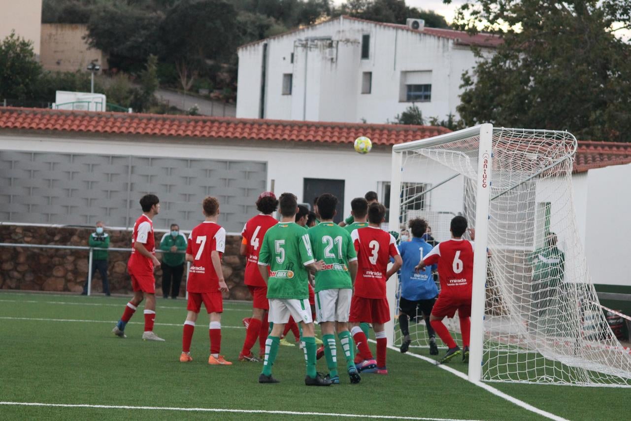 Fotos: Juveniles Racing Valverdeño – Fuente de Cantos