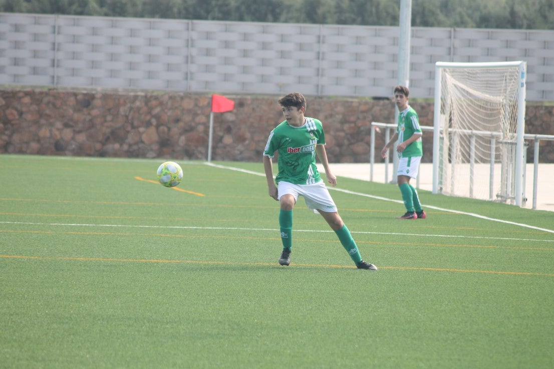 Fotos: Juveniles: Racing Valverdeño – Gran Maestre (I)