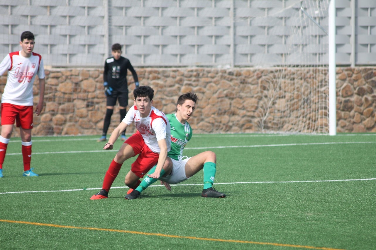 Fotos: Juveniles: Racing Valverdeño – Gran Maestre (II)