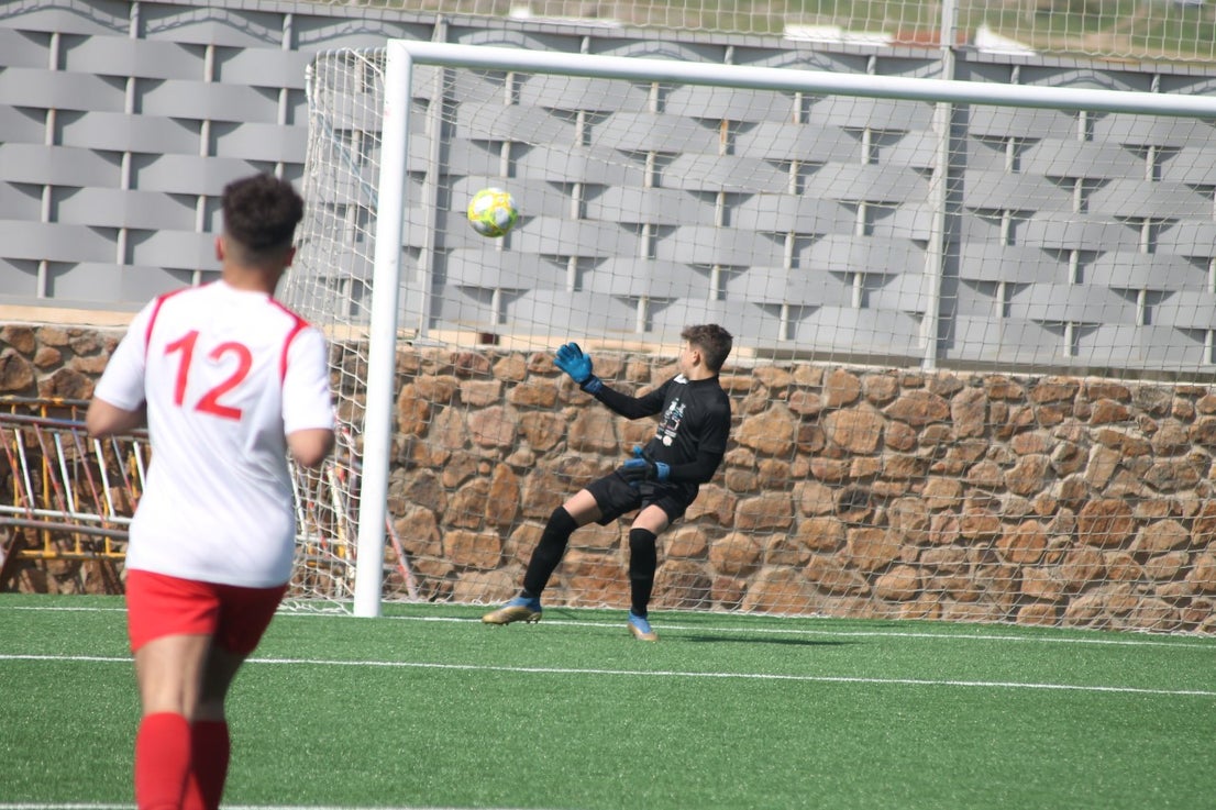 Fotos: Juveniles: Racing Valverdeño – Gran Maestre (II)