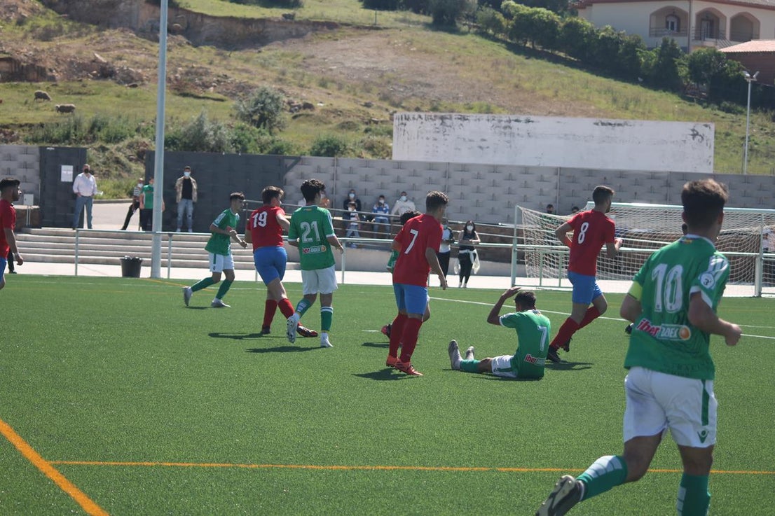 Fotos: Juveniles: Racing Valverdeño – UC La Estrella (I)