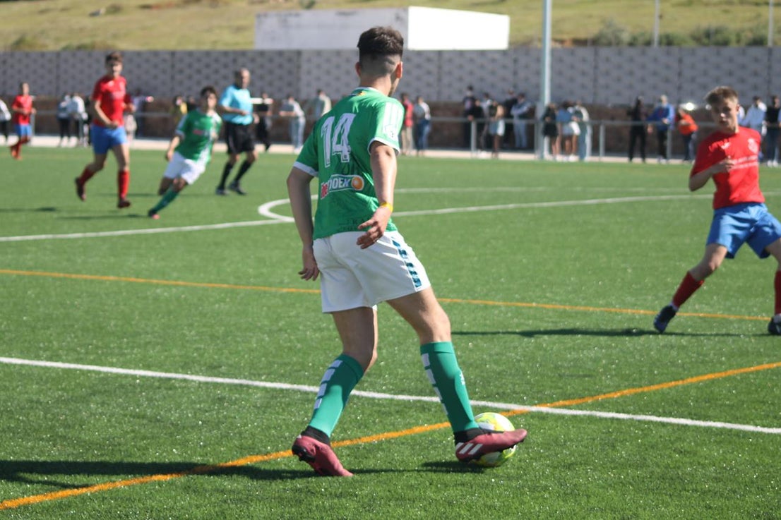 Fotos: Juveniles: Racing Valverdeño – UC La Estrella (II)