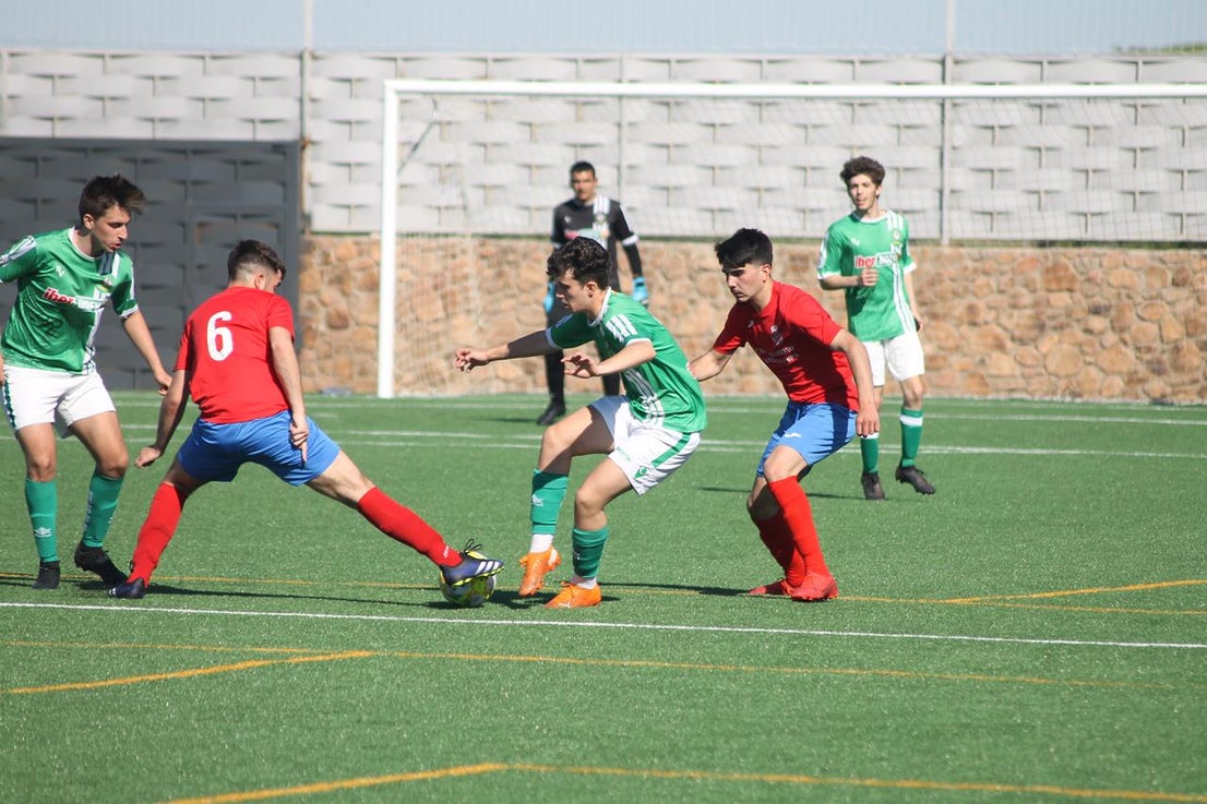 Fotos: Juveniles: Racing Valverdeño – UC La Estrella (II)