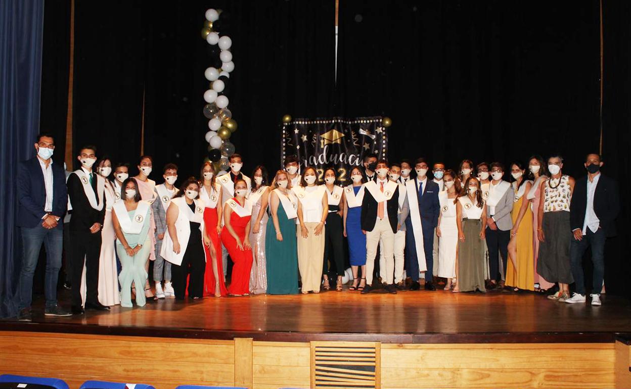 Graduación de los alumnos de 2º de Bachillerato del IES 'Campos de San Roque'