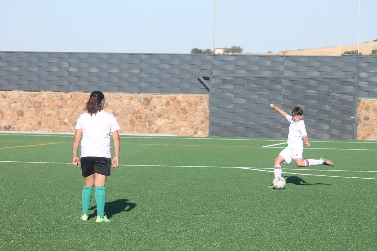 Fotos: Cierre de temporada de la Escuela de Fútbol Base (I)