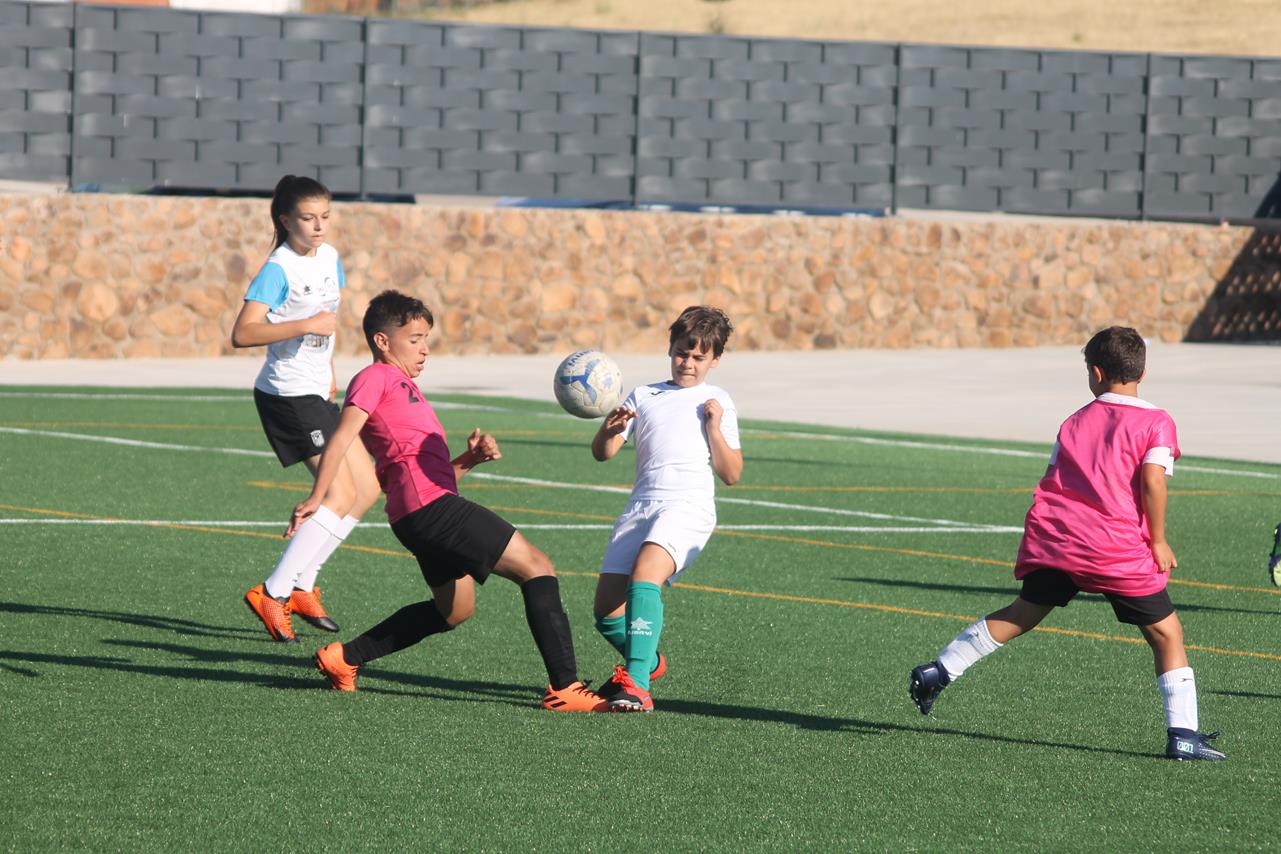 Fotos: Cierre de temporada de la Escuela de Fútbol Base (I)