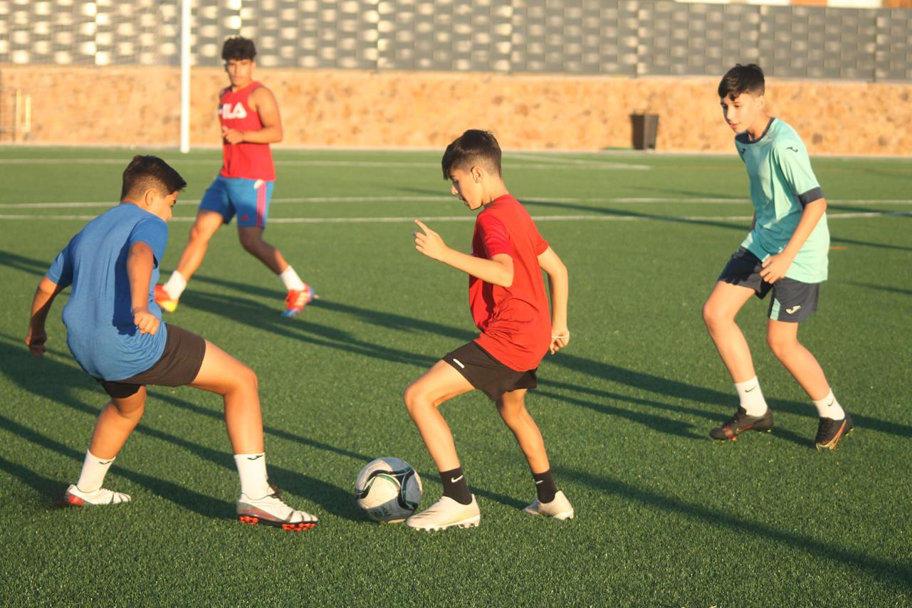 Fotos: Cierre de temporada de la Escuela de Fútbol Base (IV)