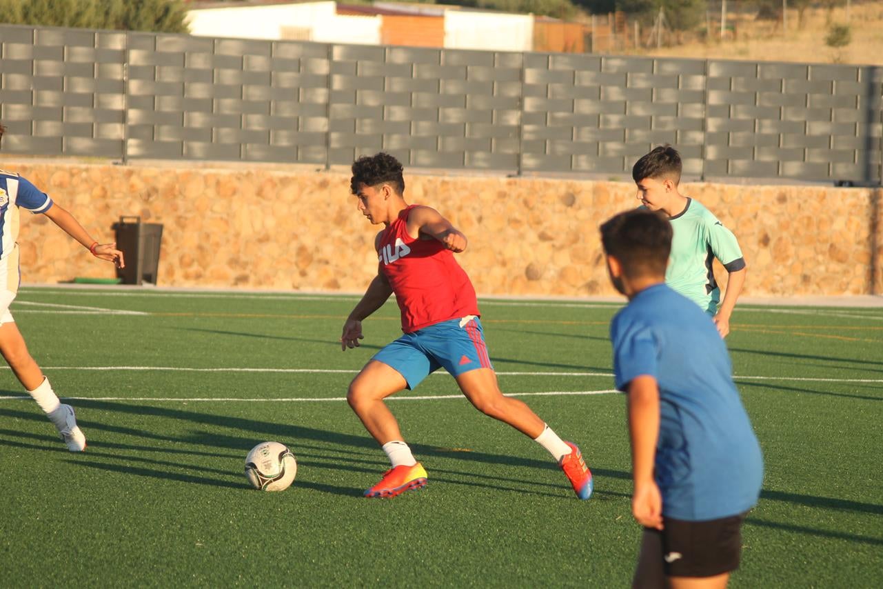 Fotos: Cierre de temporada de la Escuela de Fútbol Base (IV)