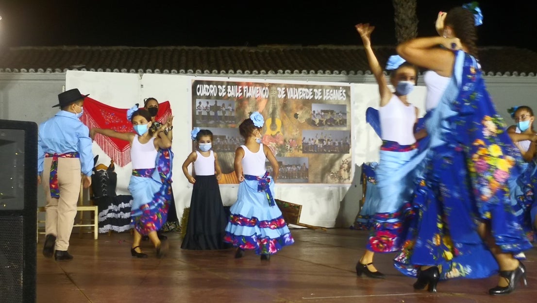 Fotos: Actuación del Grupo de Flamenco y Sevillanas