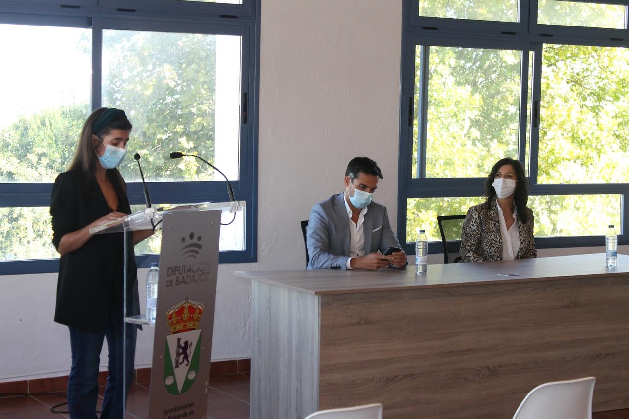 Fotos: Visita de la Consejera de Educación y Empleo, Esther Gutiérrez