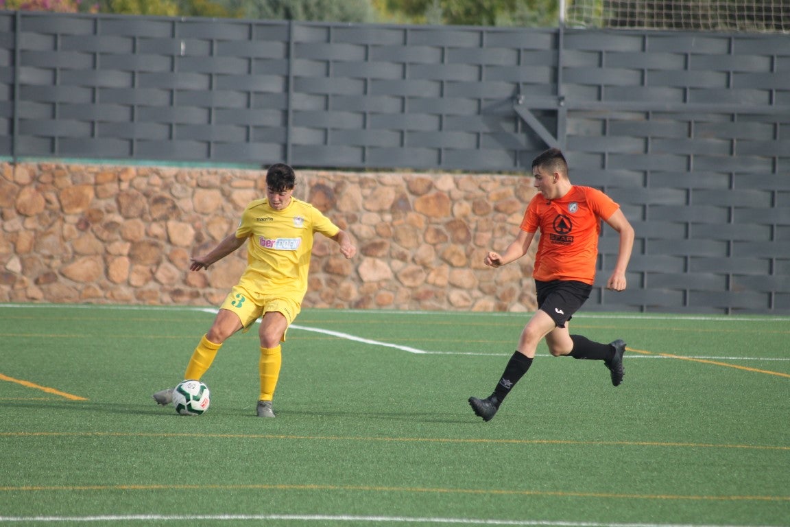 Fotos: Juveniles: Racing Valverdeño – Alconchel