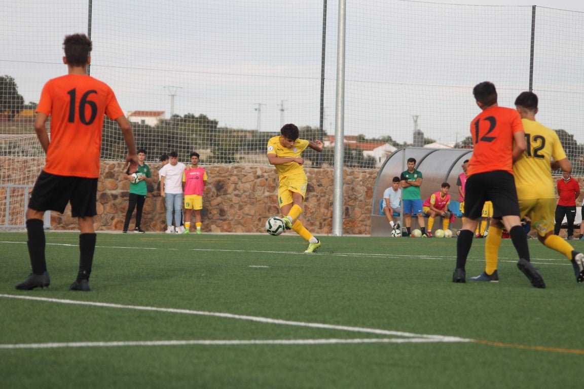 Fotos: Juveniles: Racing Valverdeño – Alconchel