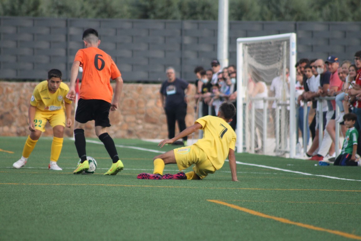 Fotos: Juveniles: Racing Valverdeño – Alconchel