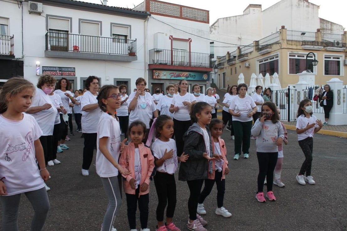Fotos: Marcha Solidaria de la Semana Contra el Cáncer de Mama 2021 (II)