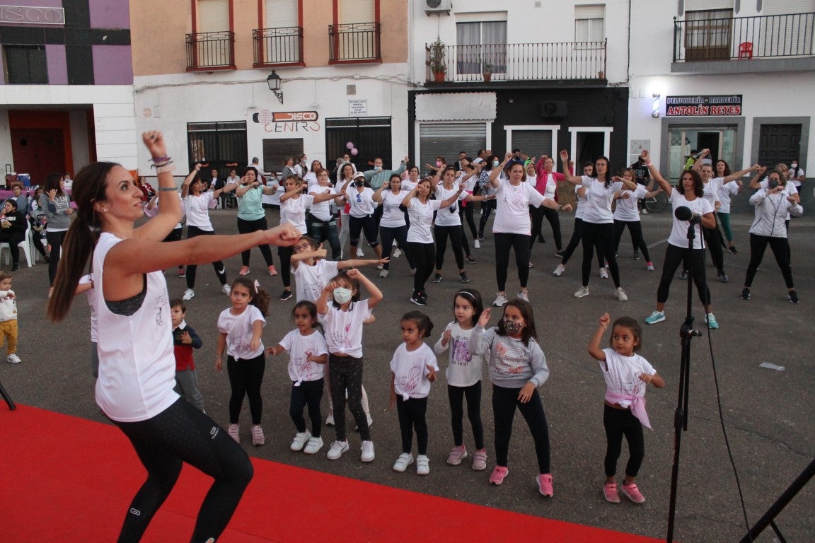 Fotos: Marcha Solidaria de la Semana Contra el Cáncer de Mama 2021 (IV)