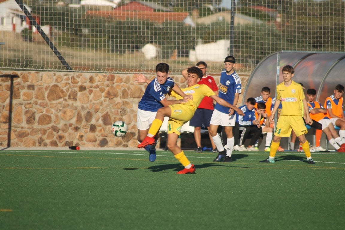 Fotos: Juveniles: Racing Valverdeño – Don Bosco